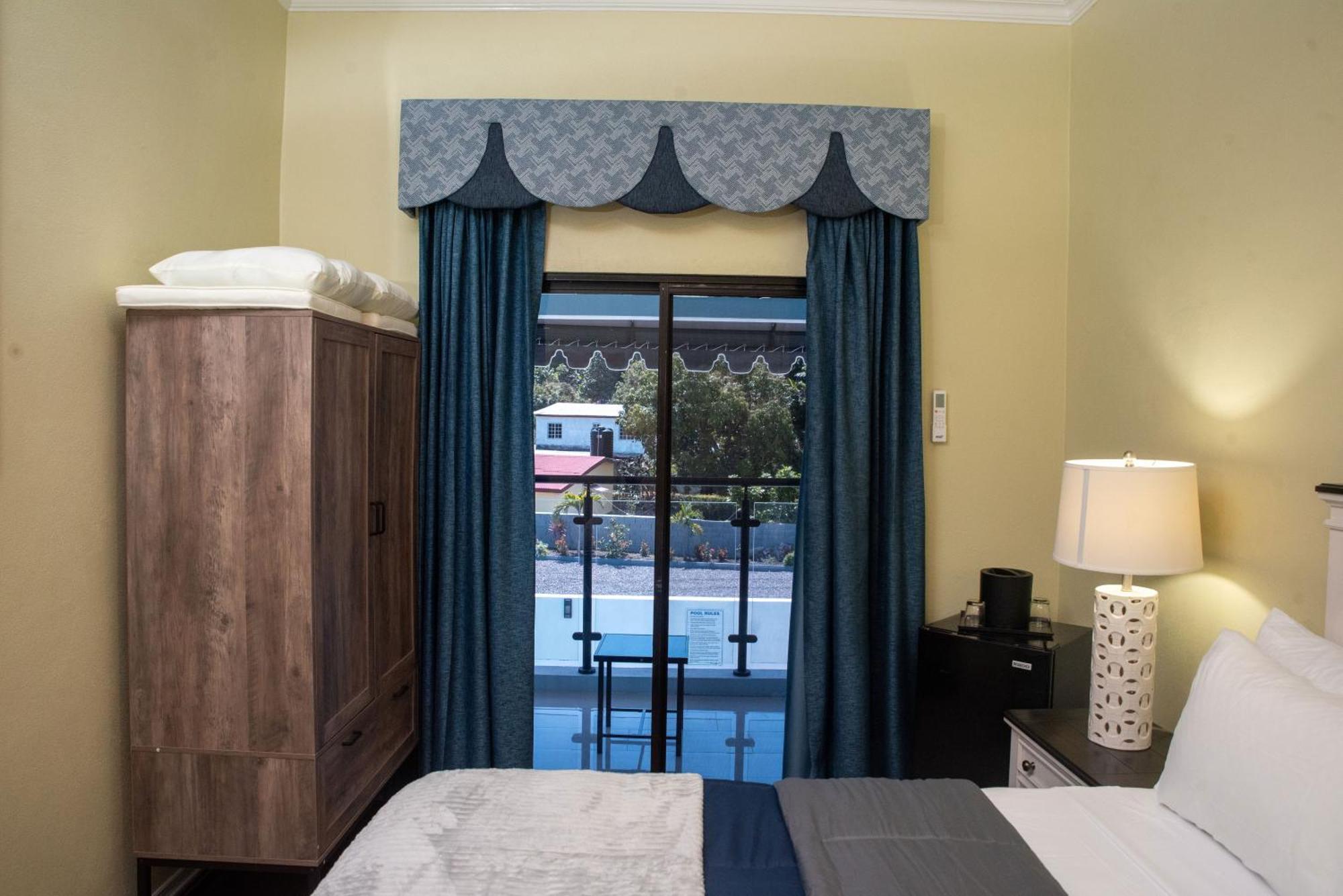Sky'S Villa Resort Buff Bay Ngoại thất bức ảnh